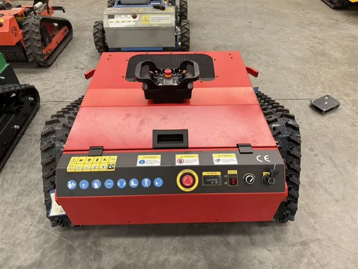 15HP Euro V Tracked Remote Control Lawn Mower